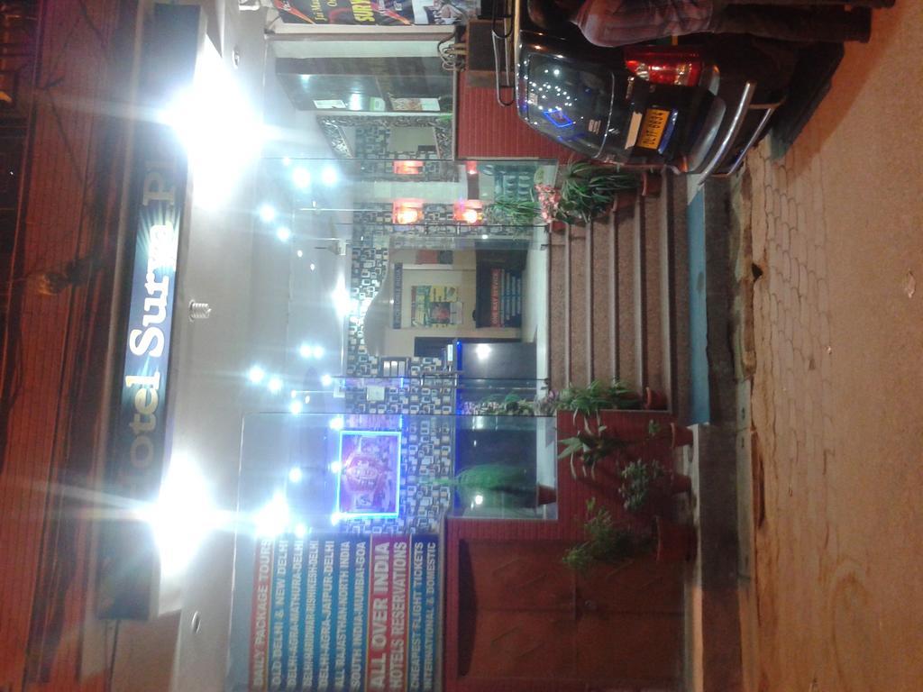 Hotel Surya Plaza Neu-Delhi Exterior foto